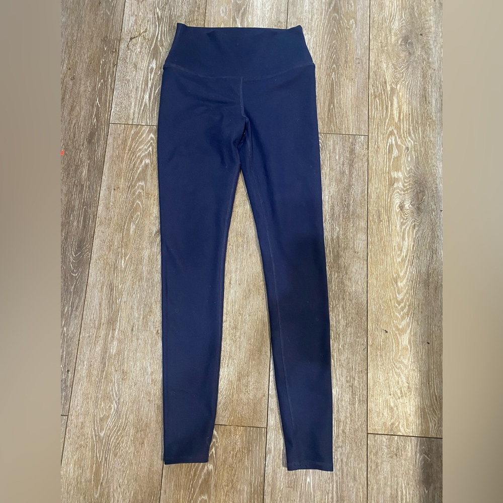 ALO Yoga High-Waist Airbrush Leggings - Size XS (Dark Blue) - Picture 2 of 8
